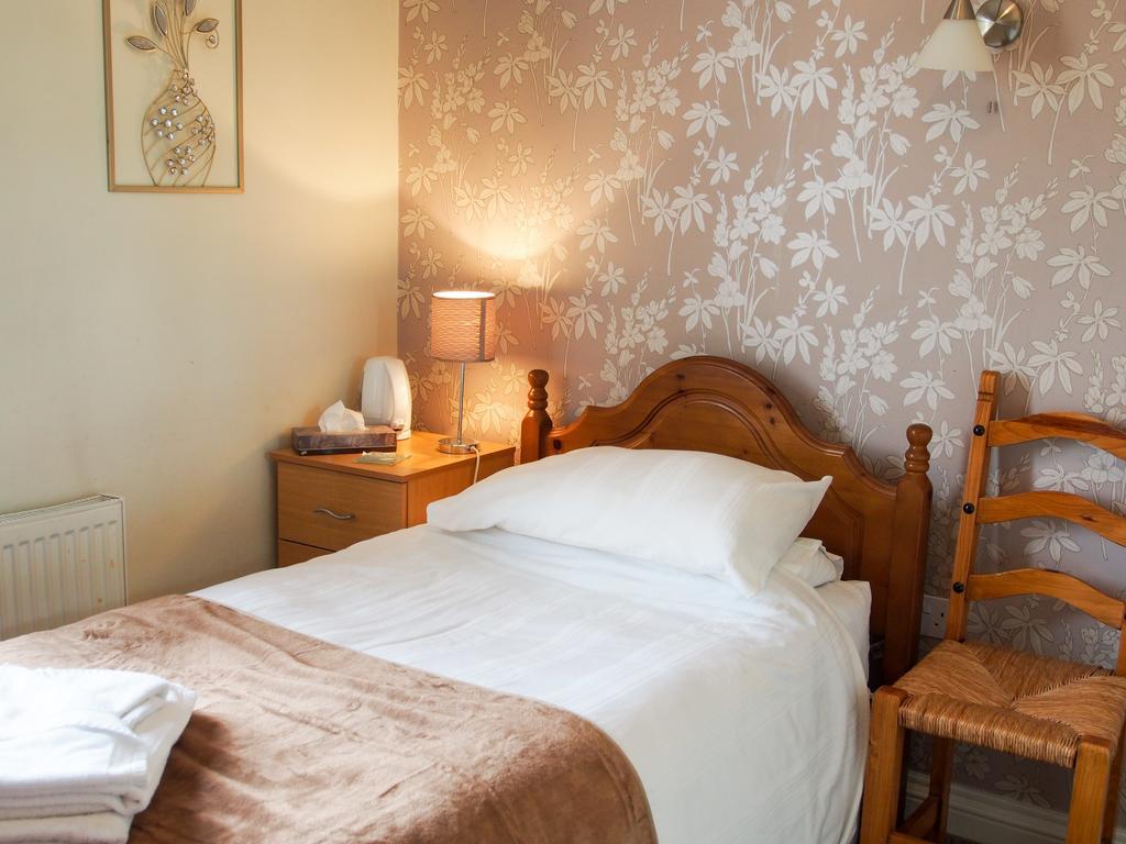 Leaded Light Guest House Solihull Exteriör bild