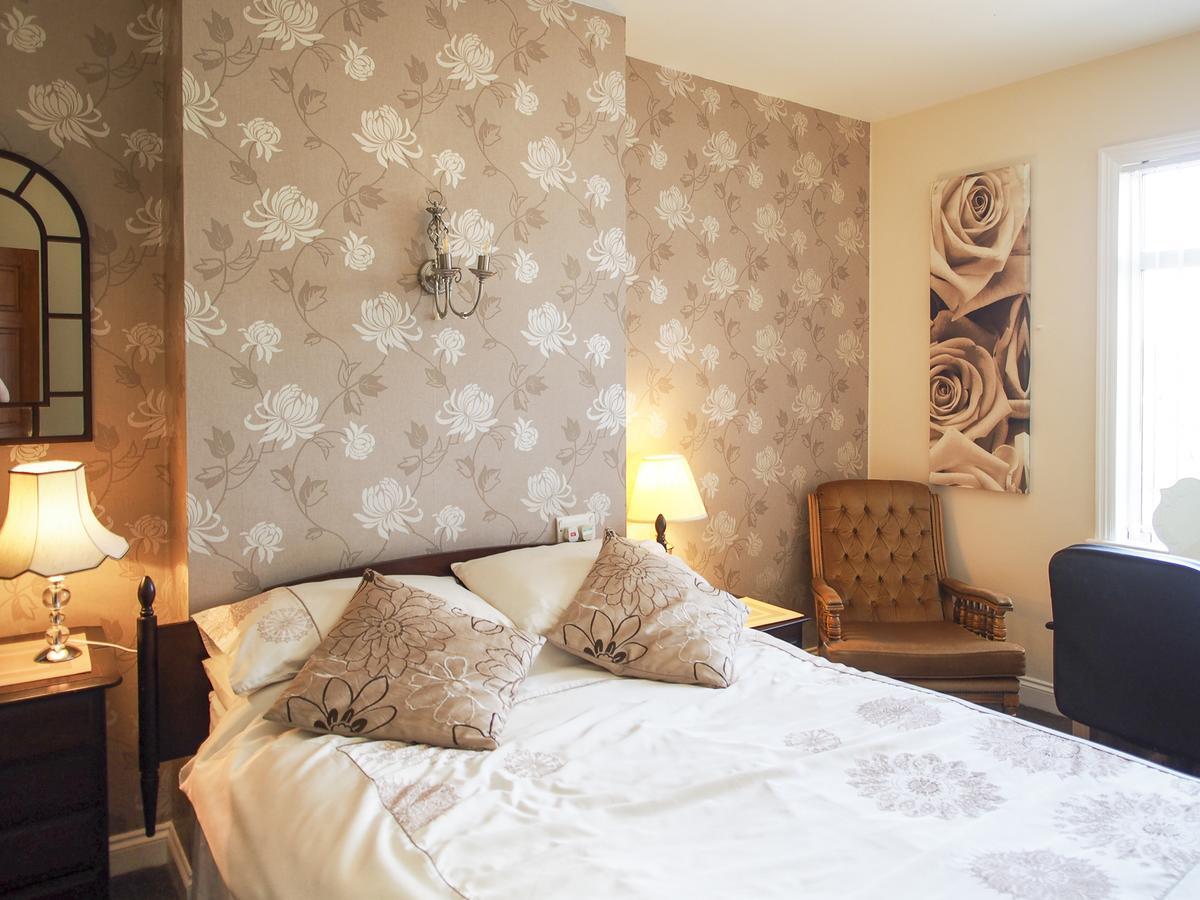 Leaded Light Guest House Solihull Exteriör bild
