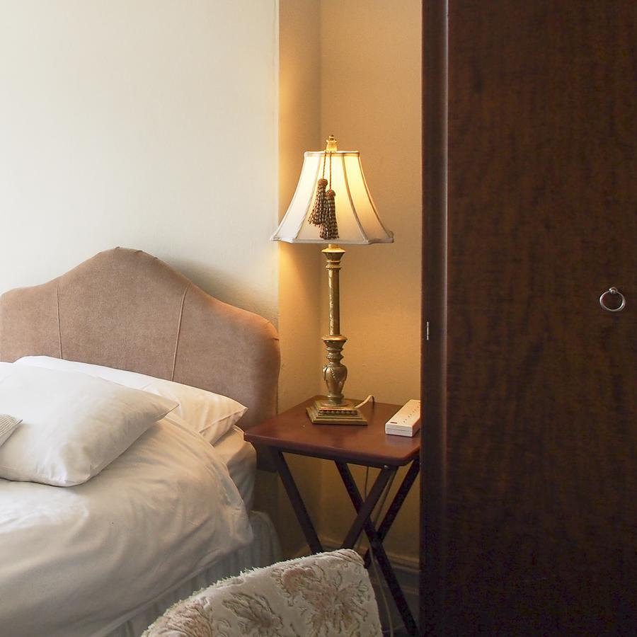 Leaded Light Guest House Solihull Exteriör bild